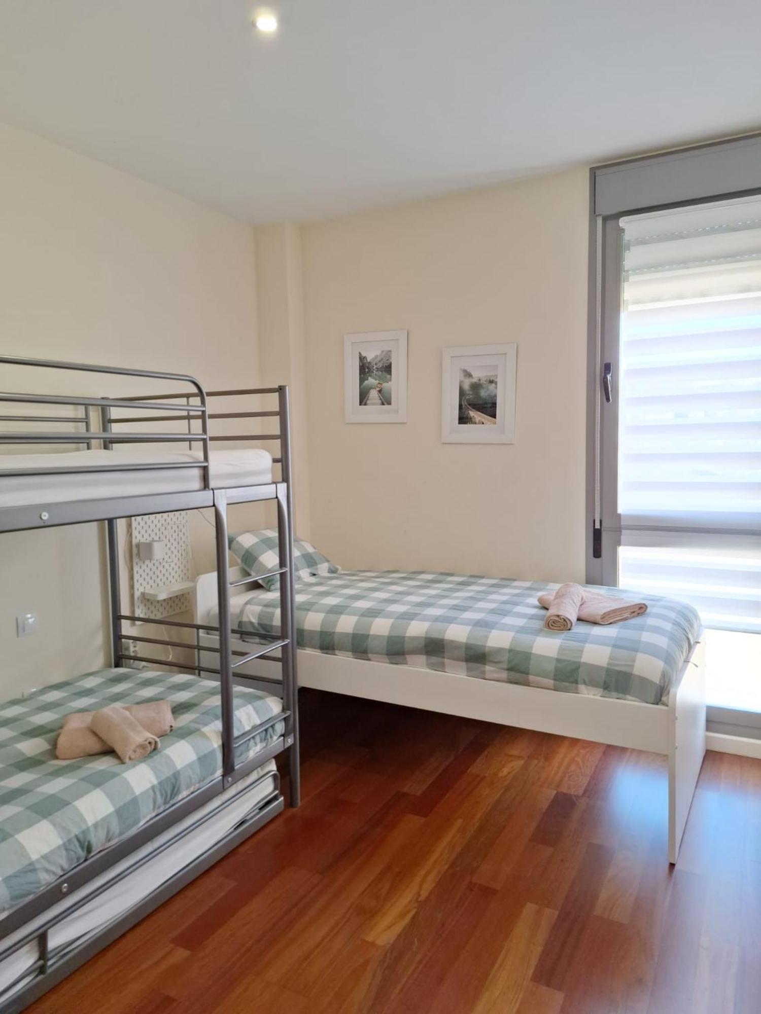 Apartamento En Urb. Las Margas Golf Sabinanigo Exterior photo